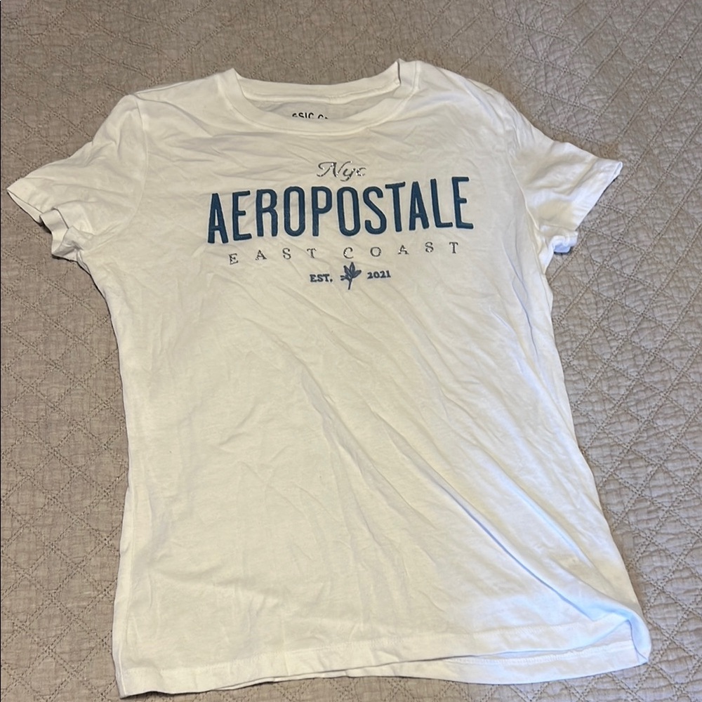 Aeropostale White and Blue Graphic Tee
